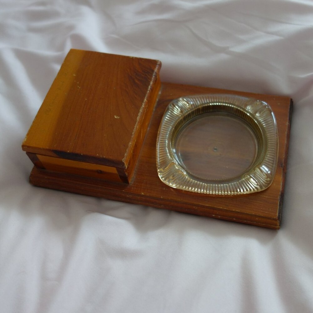 Vintage Wood Old Orchard Beach ME Cigarette Holder & Ash Tray